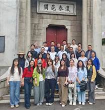 春意盎然，万物复苏。为丰富教职工精神文化生活，增进团队凝聚力与向心力，长江新区校区管委会工会于4月10日组织全体...